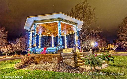 Perth Holiday Gazebo_47487-92.jpg - Photographed at Perth, Ontario, Canada.